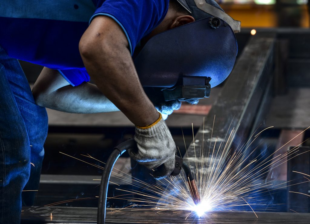 Ausbildung Metallbauer*in Konstruktionstechnik – Praxisnahes Schweißen im Handwerk